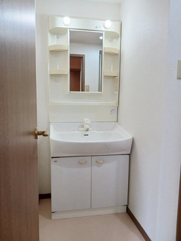 ホワイトリバー　Ａの洗面所|使いやすい洗面所です