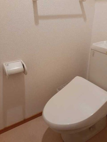 レクサスⅠ　Ａのトイレ|落ち着いた色調のトイレです