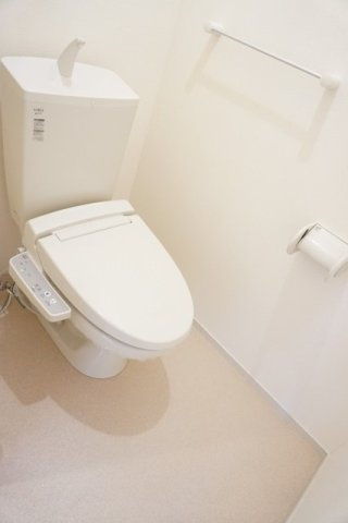 グレイス・ヴィラのトイレ|ゆったりとした空間のトイレです