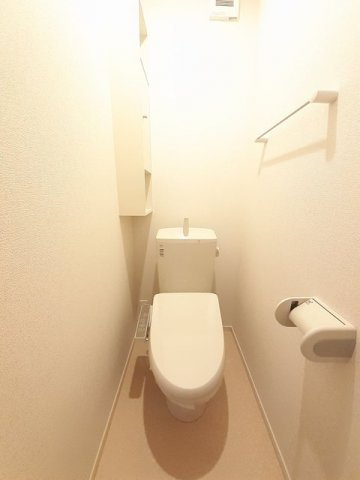 オイコス　オニロ　Ａのトイレ|ゆったりとした空間のトイレです