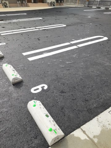 モン・レーヴの駐車場|駐車場に車を止められます