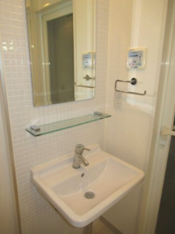 中央区入船２丁目の賃貸マンションの洗面所|コンパクトで使いやすい洗面所