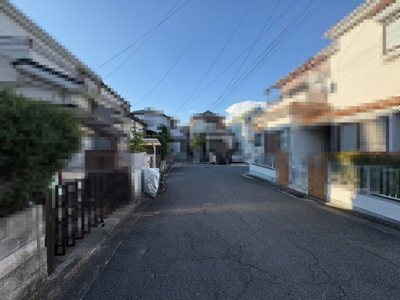【前面道路含む現地写真】 | 西野　売土地 | 【周辺施設もご紹介可能】お住まいになった際のイメージをお持ちいただくため、周辺施設へのご案内も致します♪お気軽にお申し付けください！