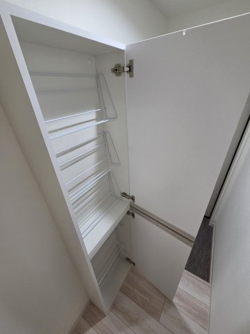 調布市下石原２丁目のアパートの収納