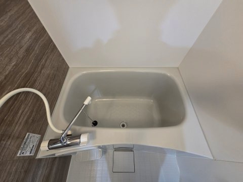 調布市下石原２丁目のアパートの浴室