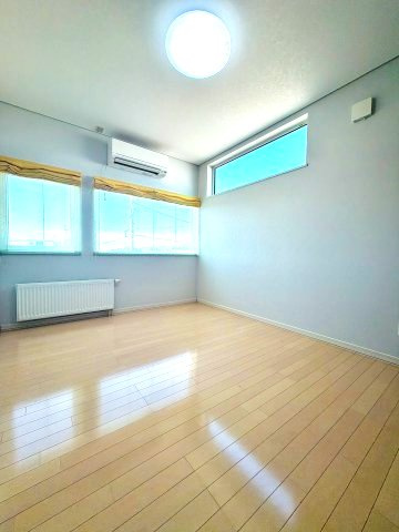 東苗穂12条4丁目の洋室|個人の部屋や寝室として使える洋室です！