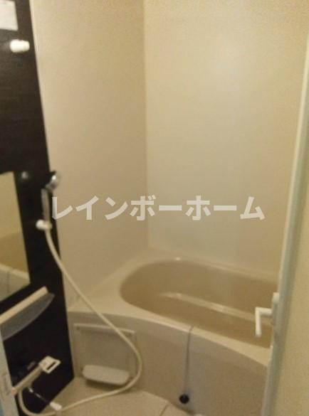 ラ・リベルタ桜木の浴室