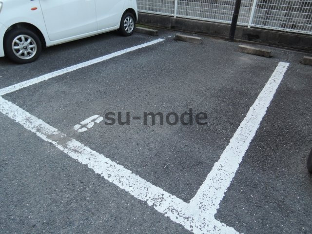サンアベニューの駐車場
