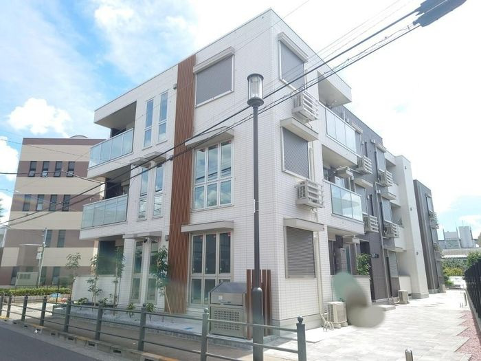 Regina宮町の外観