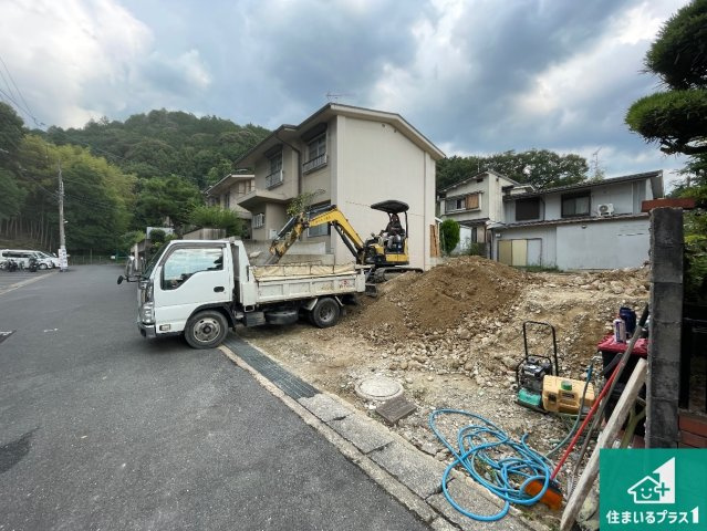 京都市伏見区醍醐勝口町　第1期　新築一戸建ての前面道路含む現地写真|周辺は落ち着いた街並みの住宅地！子育てがしやすい住環境です！まだ未完成ですが、現地でしかわからない事もございます。是非一度ご覧ください。