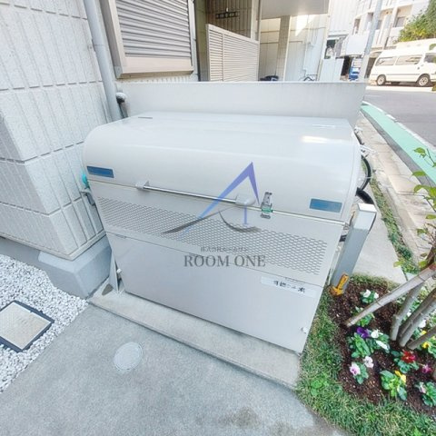 アドーニスのその他共用部分|敷地内ゴミ置き場です。