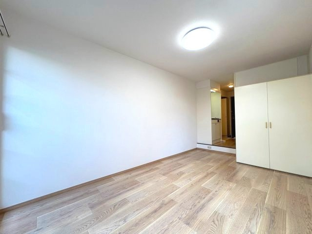 レオパレス滝谷の洋室