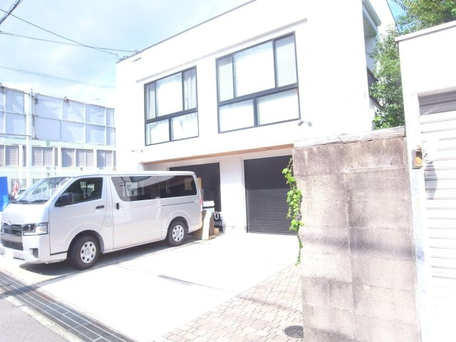 茨木市豊川１丁目の倉庫