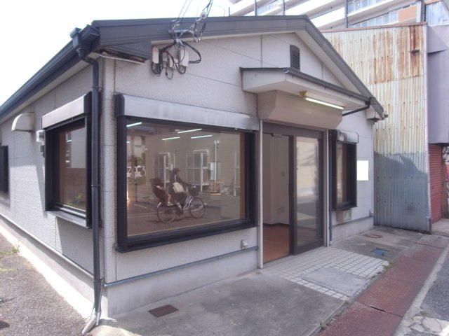 尼崎市武庫川町３丁目の店舗事務所