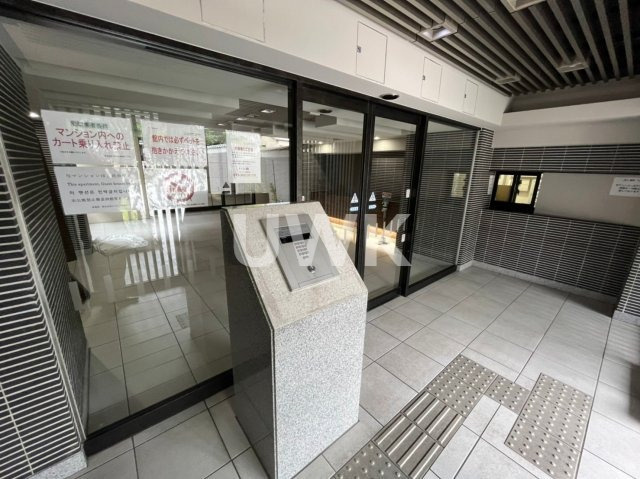 エステムプラザ京都聚楽第 雅邸のエントランス