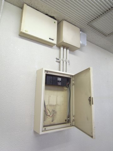 高槻市南平台１丁目の店舗事務所