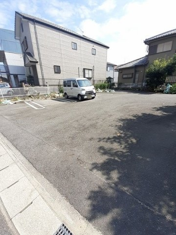 ラフィーネ上矢田の駐車場|駐車スペースもあります