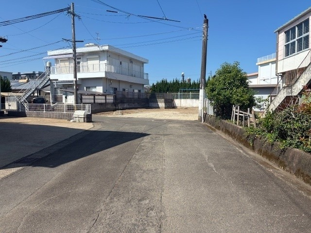 潮見町の前面道路含む現地写真