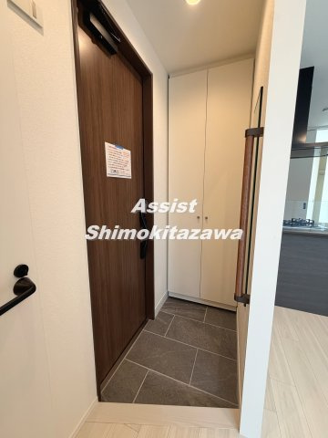 上北沢１丁目へーベルメゾンの玄関