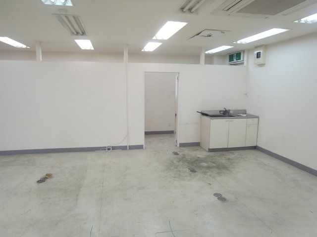 大阪市淀川区加島３丁目の店舗事務所