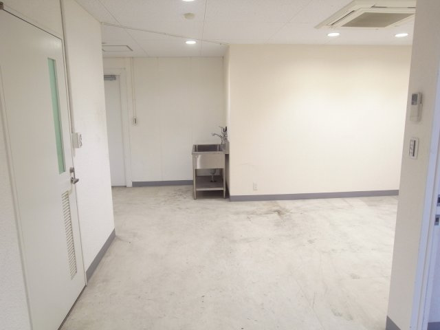 大阪市淀川区加島３丁目の店舗事務所