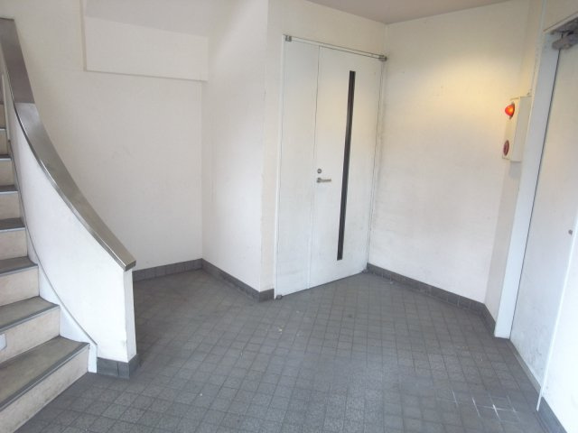 大阪市淀川区加島３丁目の店舗事務所