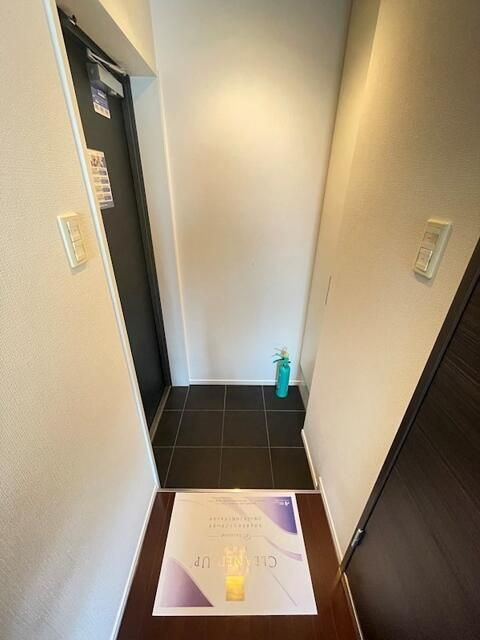 レジディア月島Ⅲの玄関