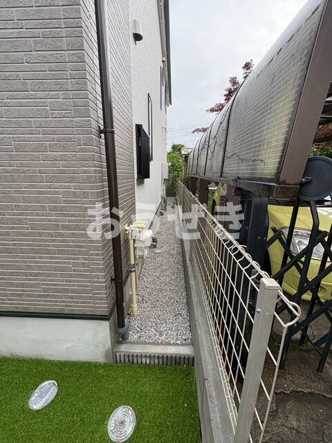 Ｓｕｍａｉ－ｔｏ横浜市磯子区岡村０１のバルコニー