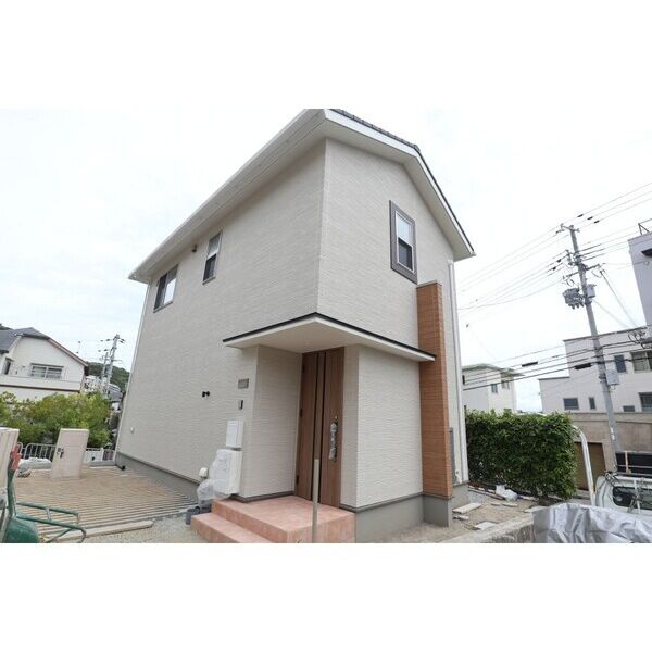 フォレストメゾン岡本の外観