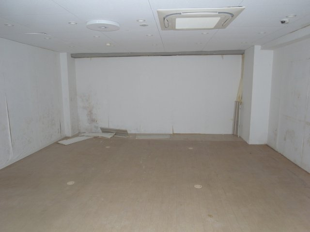 宝塚市小林５丁目の店舗一部