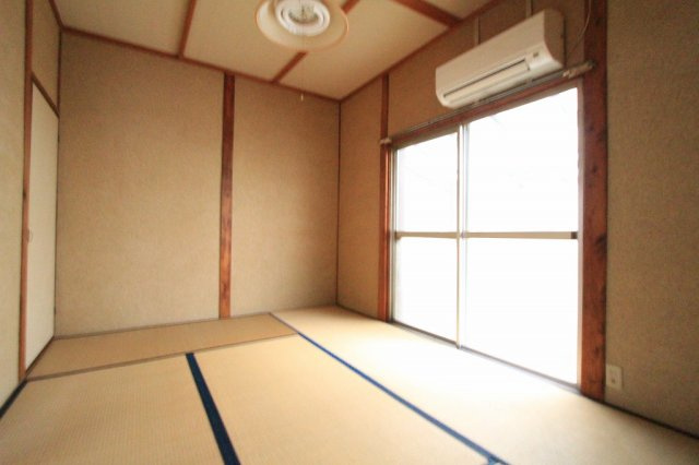 高島町１８８借家西の和室