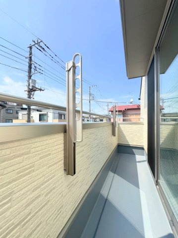 調布市多摩川７丁目 京王線 調布駅 新築戸建のバルコニー