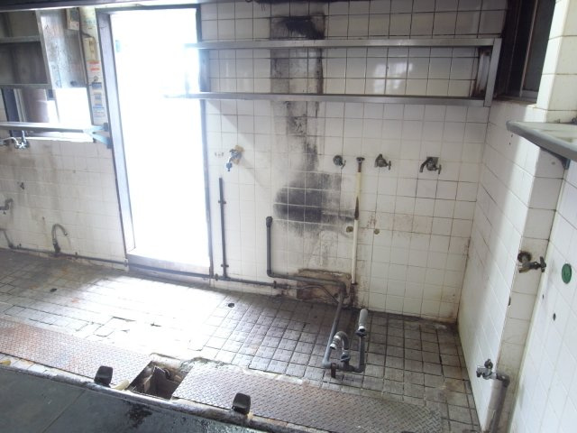 池田市旭丘１丁目の店舗一部