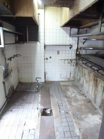 池田市旭丘１丁目の店舗一部