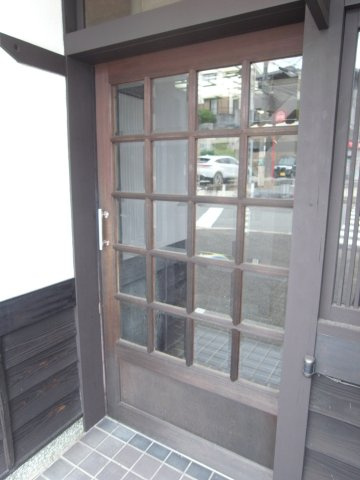 池田市旭丘１丁目の店舗一部