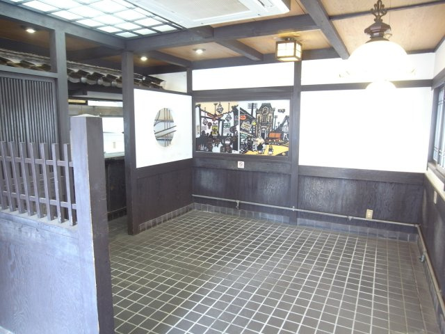池田市旭丘１丁目の店舗一部