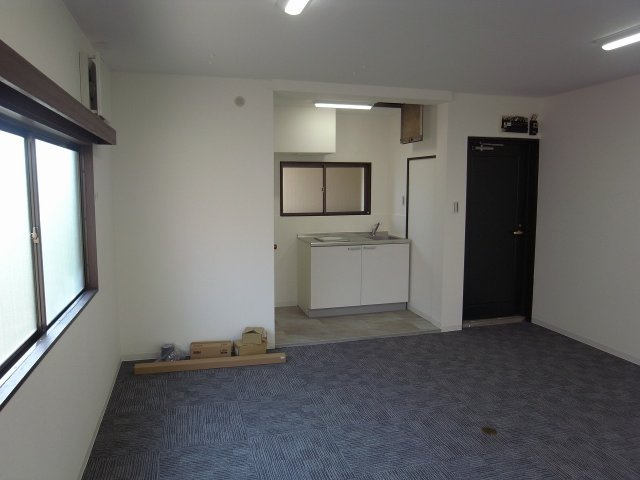 尼崎市東園田町２丁目の店舗事務所