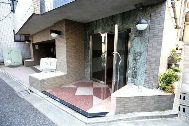【エントランス】