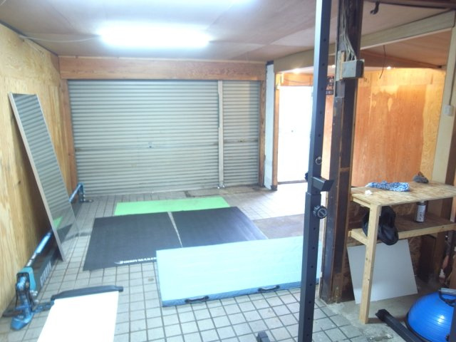 豊中市三和町２丁目の倉庫