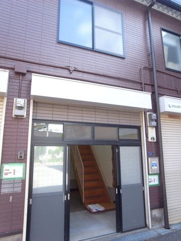 伊丹市桑津１丁目の倉庫