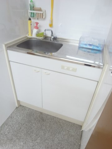 宝塚市山本丸橋２丁目の事務所