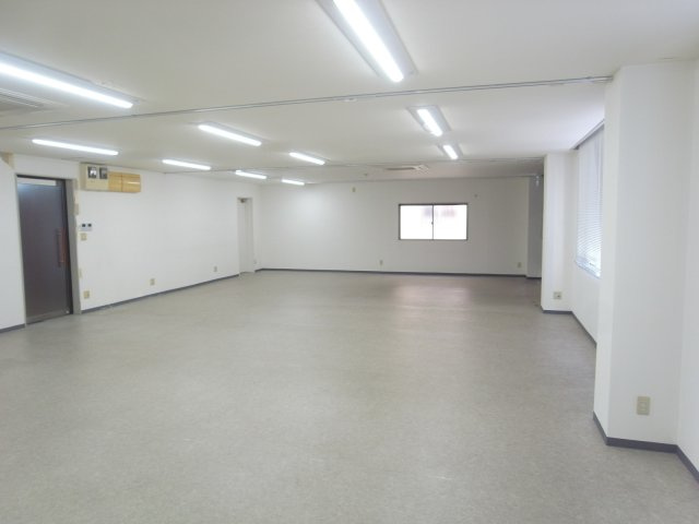 大和ビル 貸店舗・事務所
