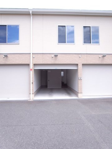 箕面市牧落３丁目の倉庫