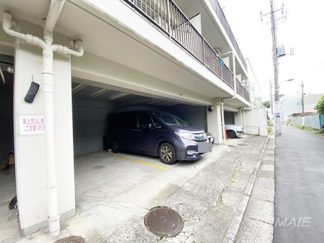ライオンズマンション王子第2の駐車場|駐車場です☆