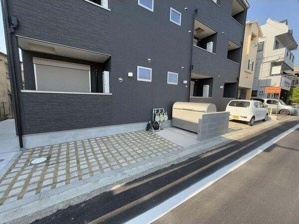 F+style　平井の駐車場