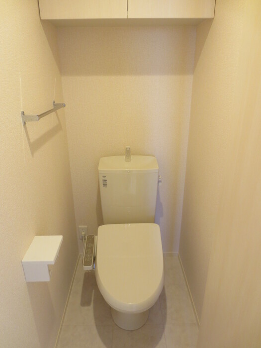 セジュールグレイスⅢのトイレ|203 温水洗浄暖房便座トイレ
