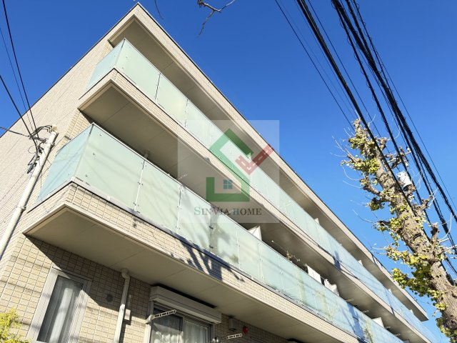 バラディー伏見の外観