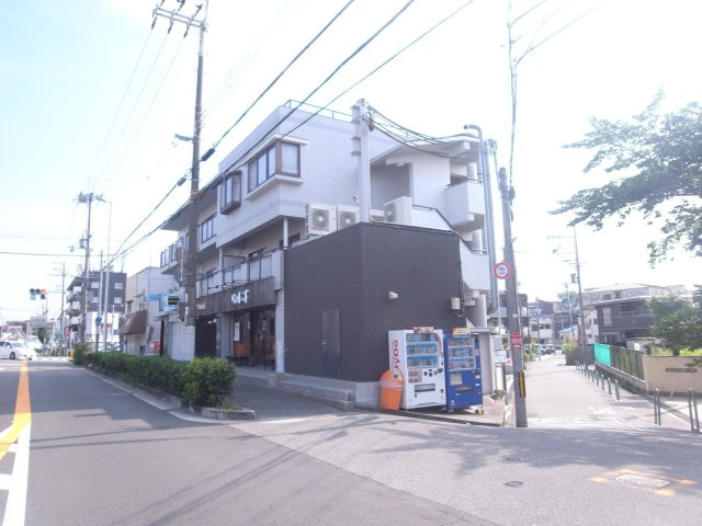 豊中市赤阪１丁目の店舗一部