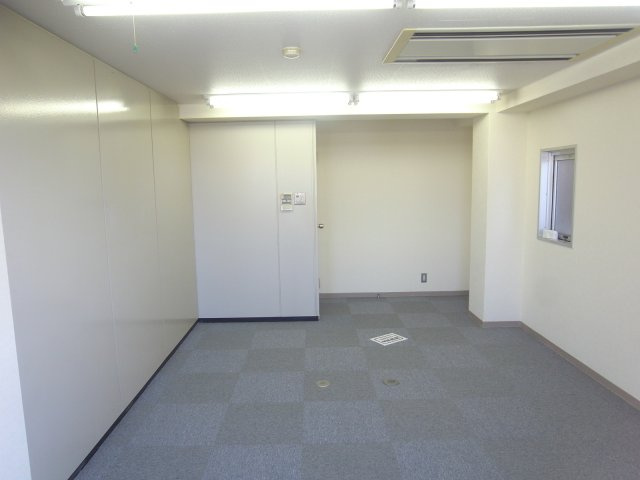 吹田市豊津町の店舗事務所