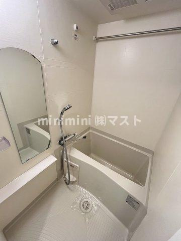 ララプレイス梅田西イルミナーレの浴室